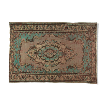 Anatolian handmade rug 270 x 190 cm