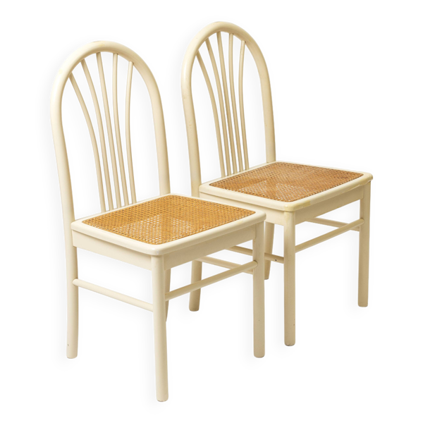 Lot de 2 chaises de salle à manger postmodernes en bois peint en blanc et rotin, années 1980