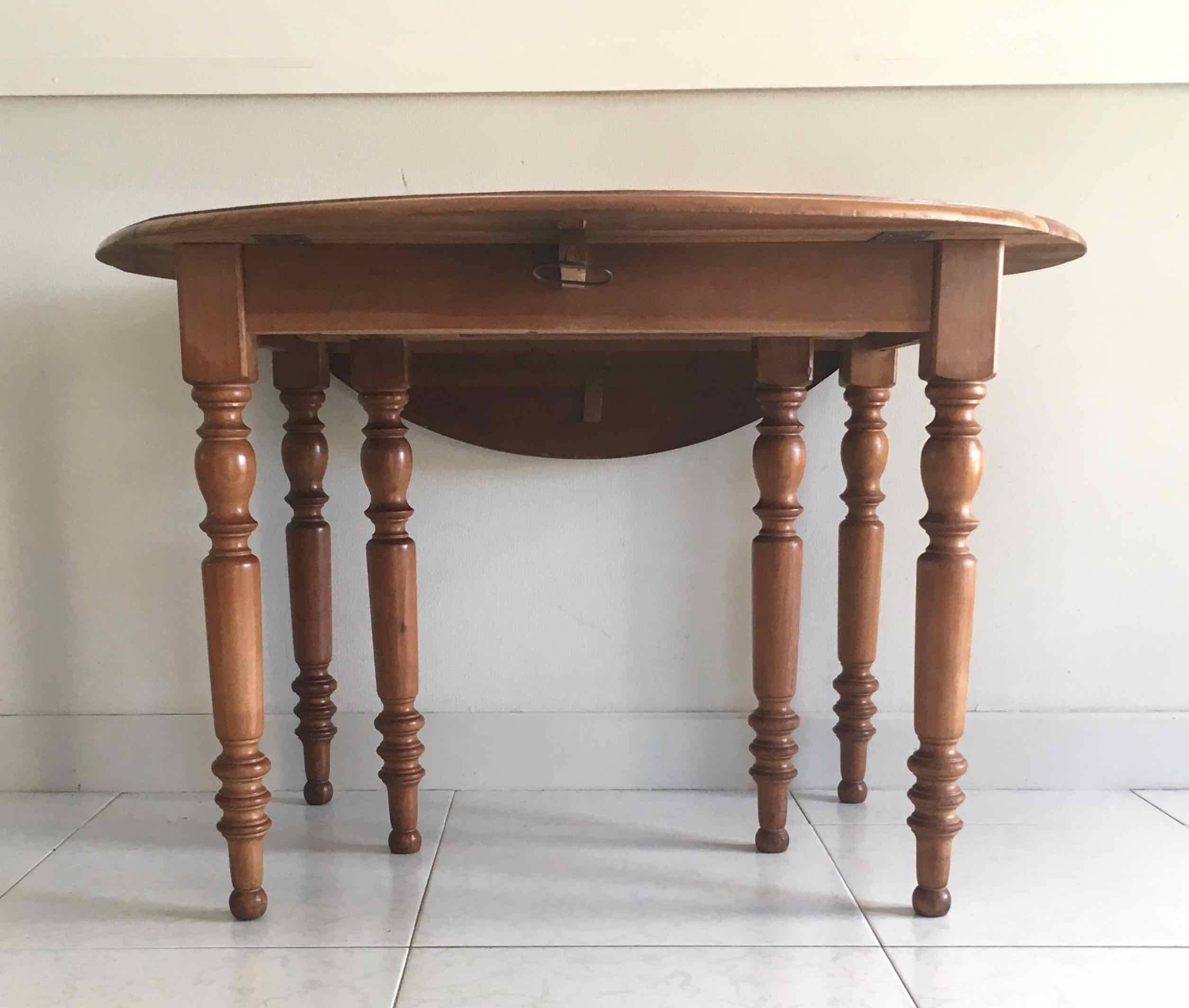 Round modular cabinetmaker's table 1970-80