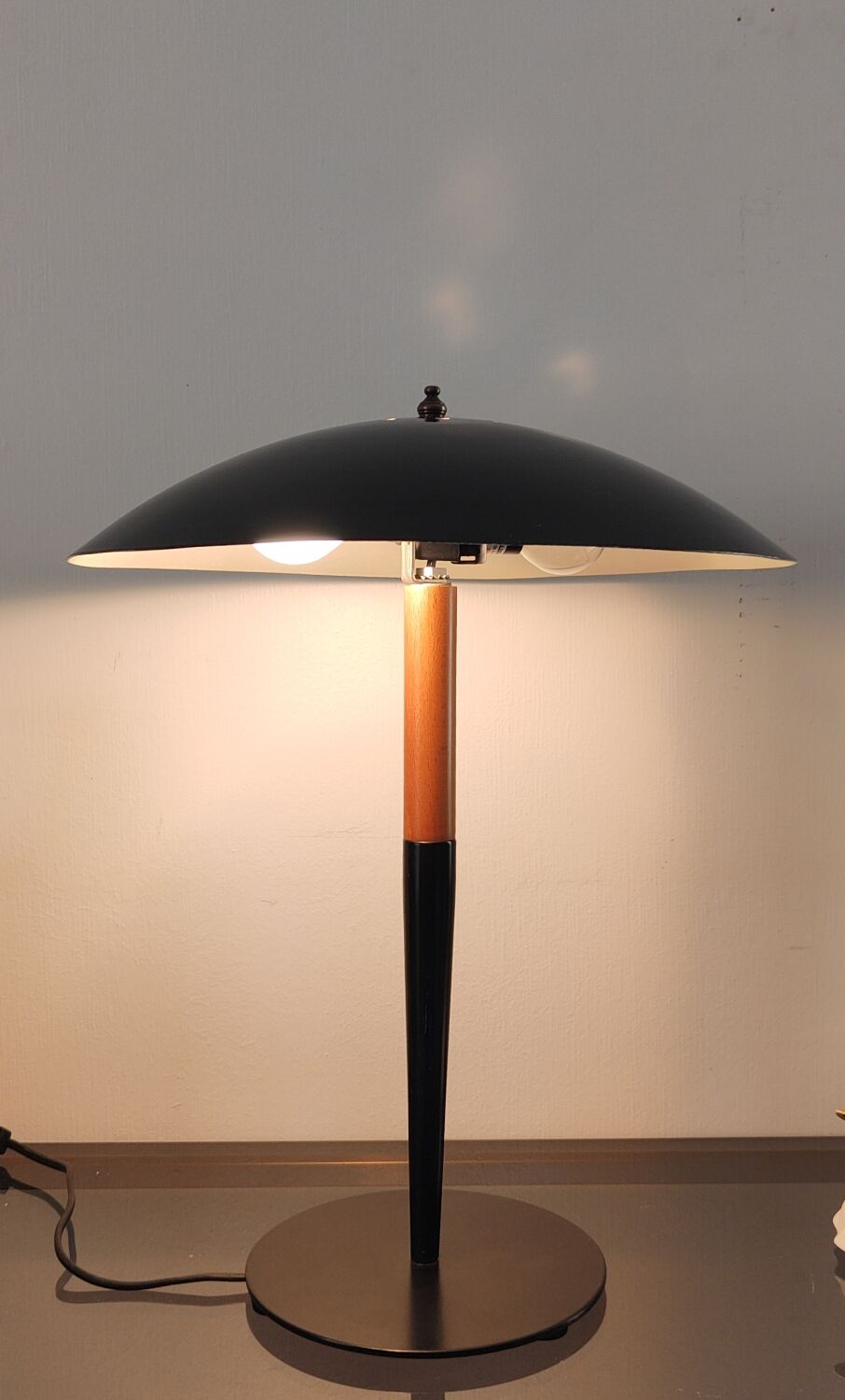 Mushroom lamp aluminor 1980
