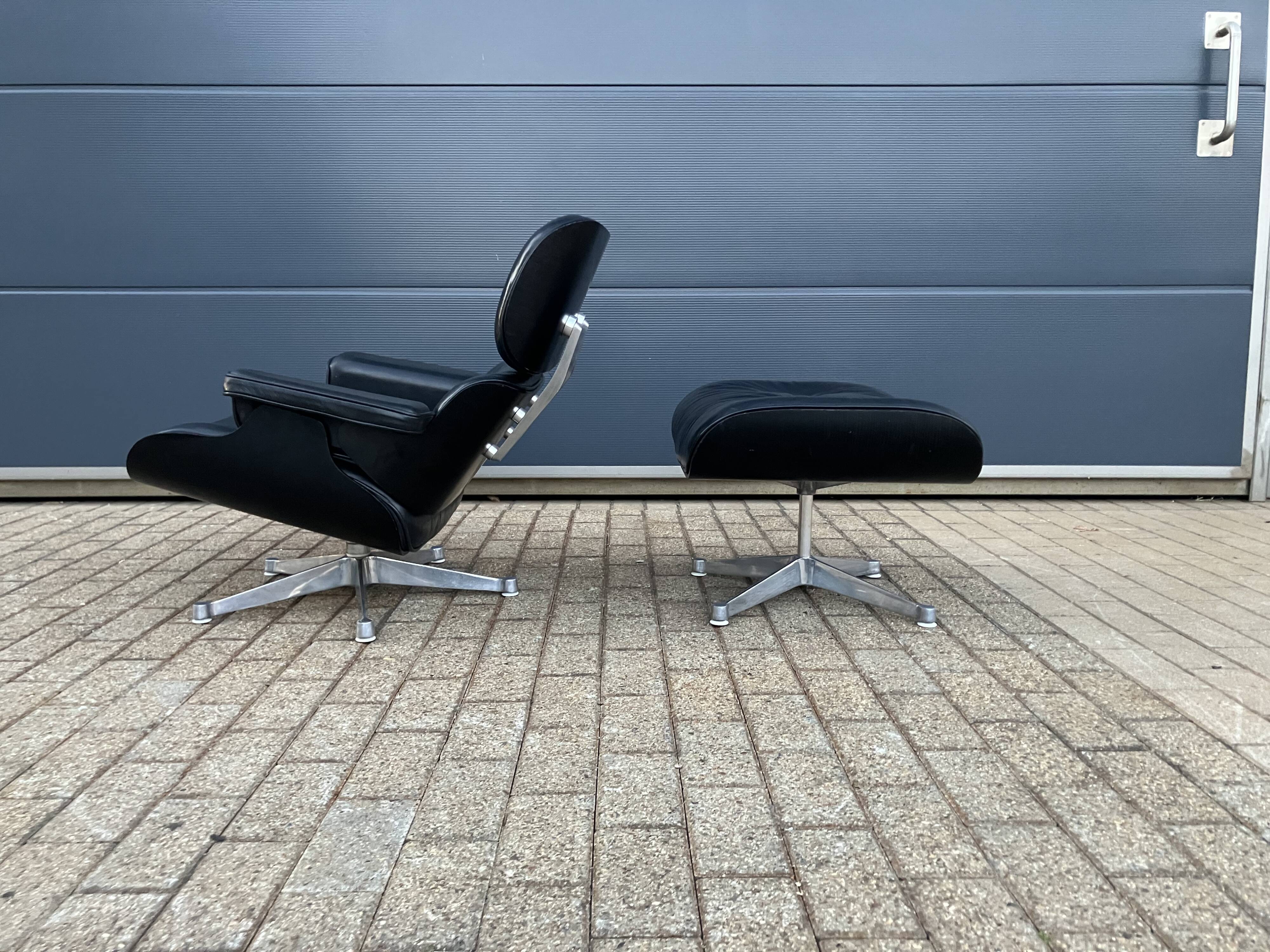 Vitra Eames lounge chair met Ottoman. Jaren 70. In Topstaat!