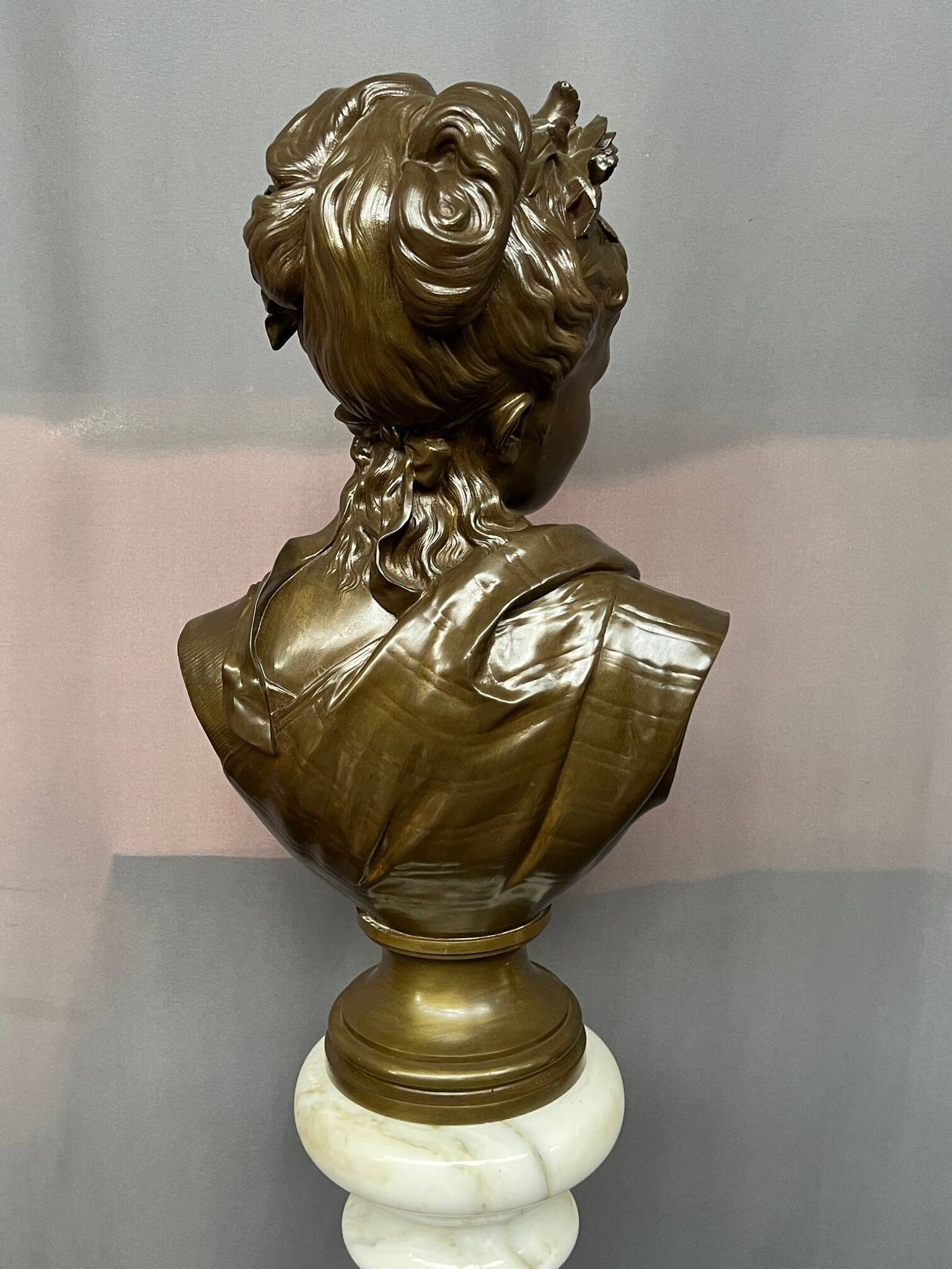 Léopold Harzé (1831–1893). Bronze bust of a young woman on a marble base. Belgium. Dated 1878.