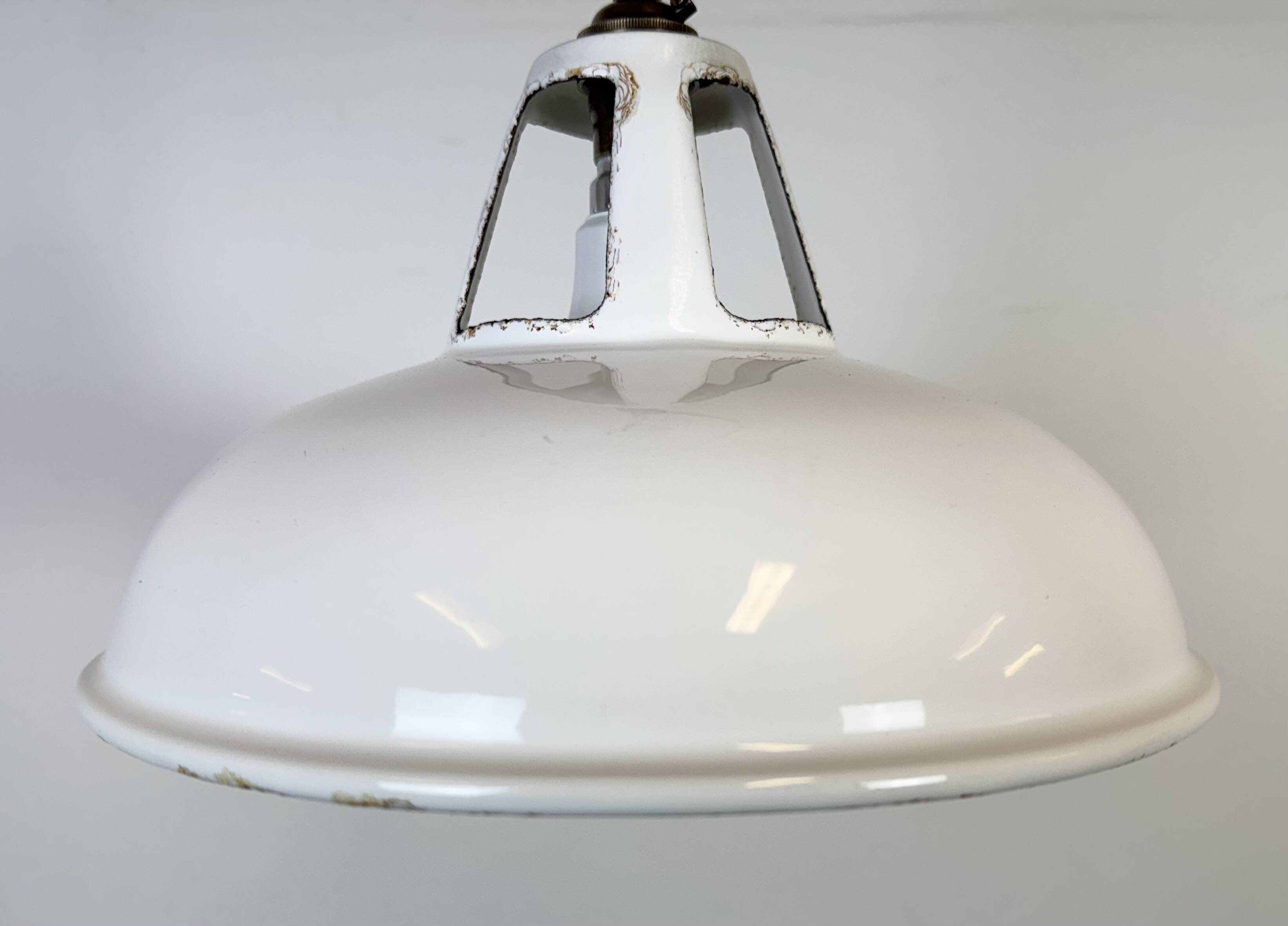 Industrial White Enamel Factory Pendant Lamp from Thorlux, 1960s