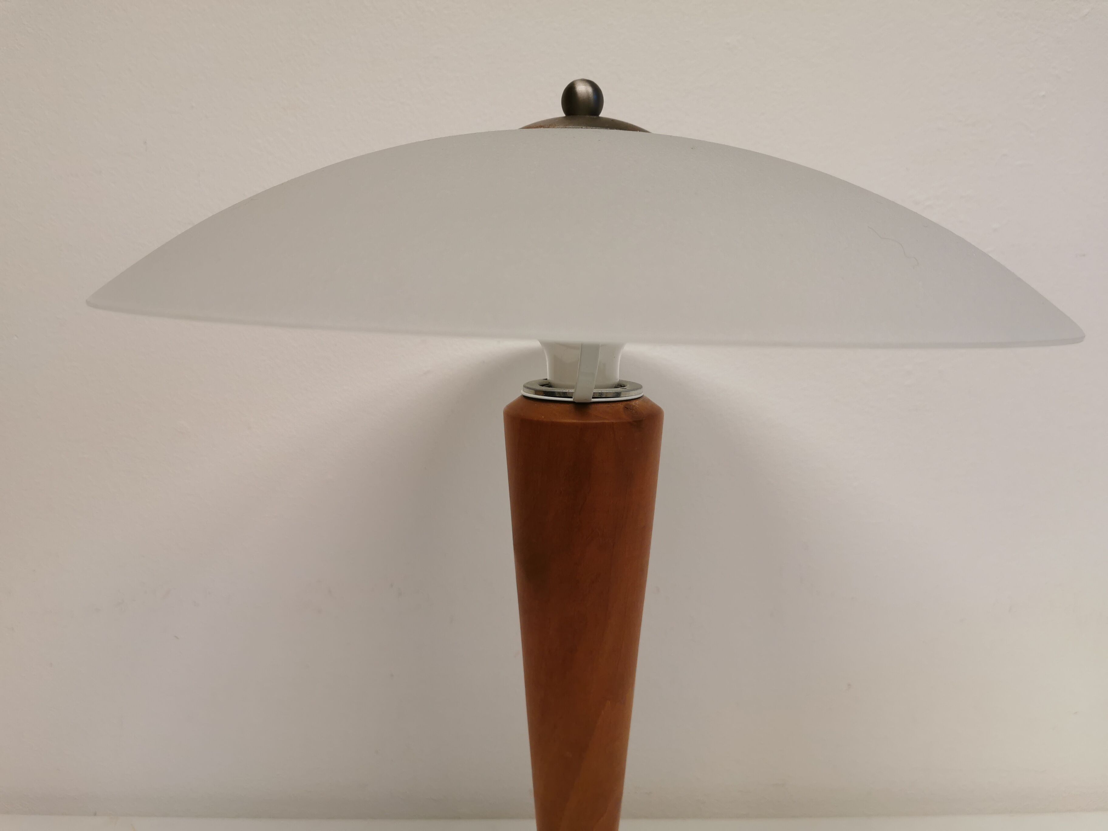 Older table lamp, made by SCE France, model Amalia