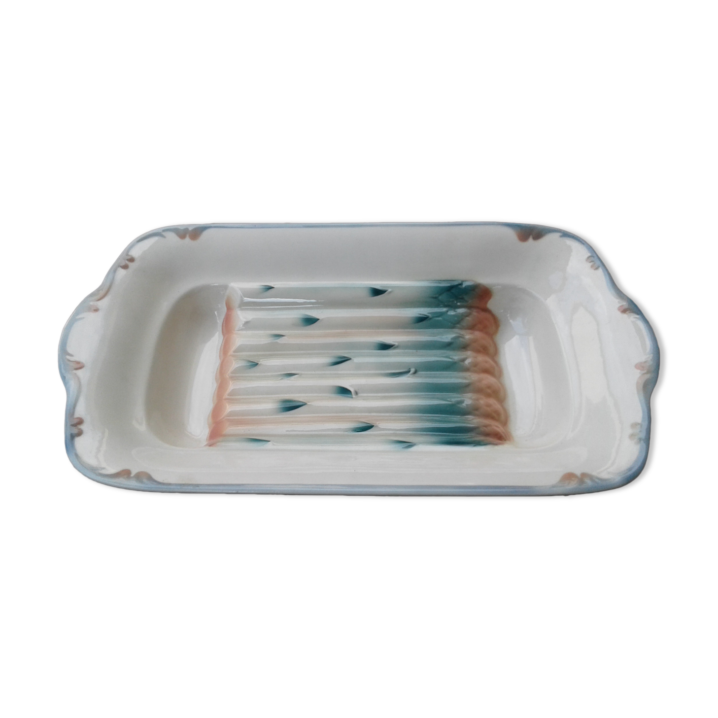 Great asparagus dish. Barbotine . Digoin Sarreguemines