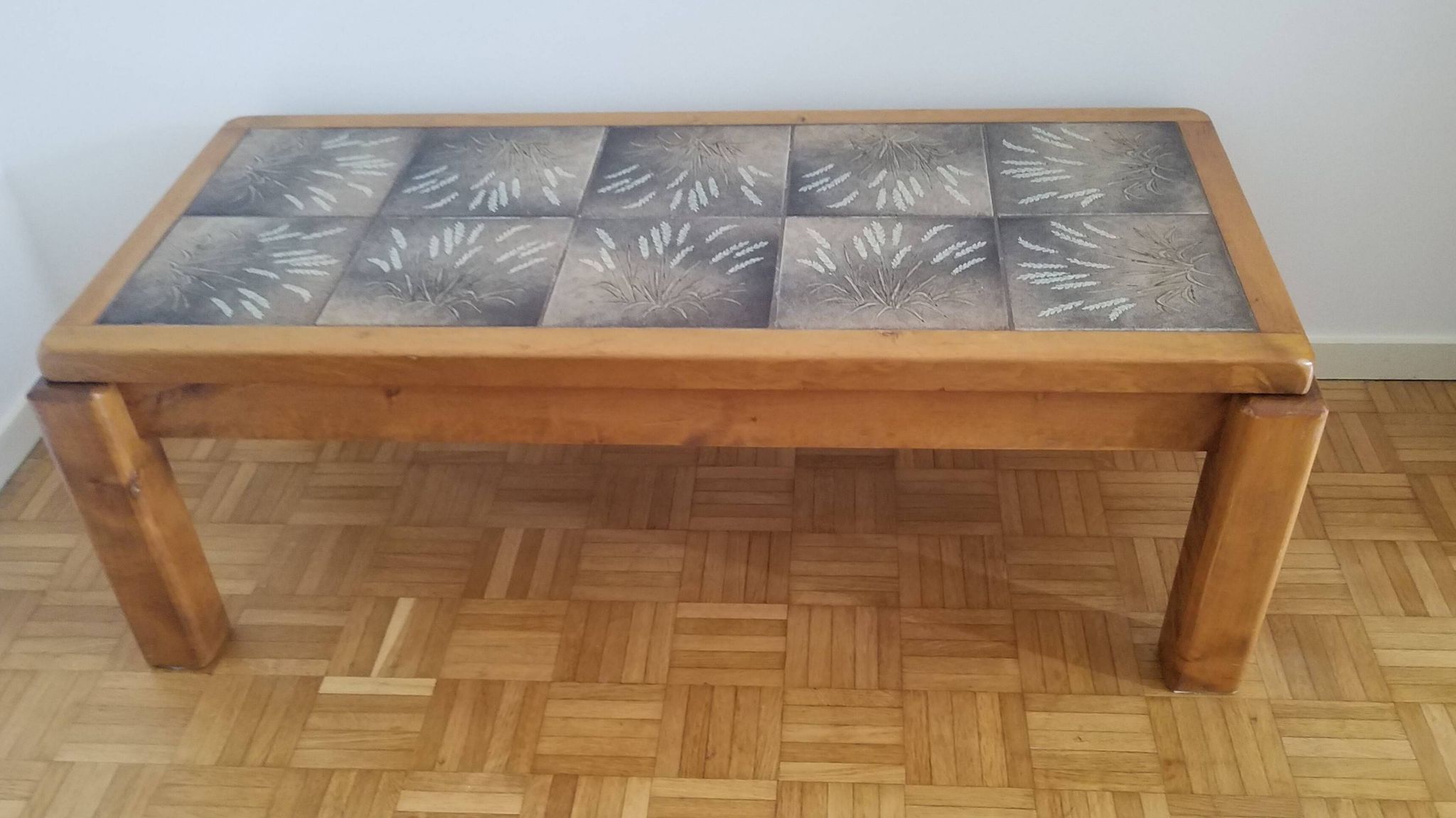 Table basse en céramique