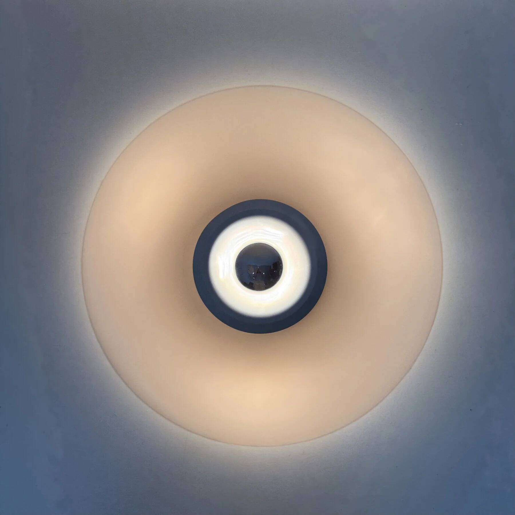 Postmodern Italian pink glass wall lamp, 1980s
