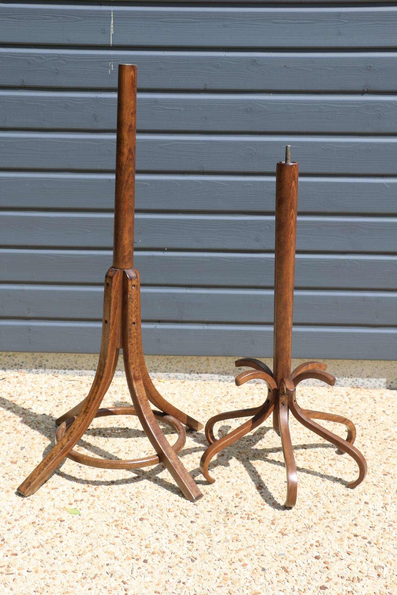 Dark BAUMANN parrot coat rack (A4)
