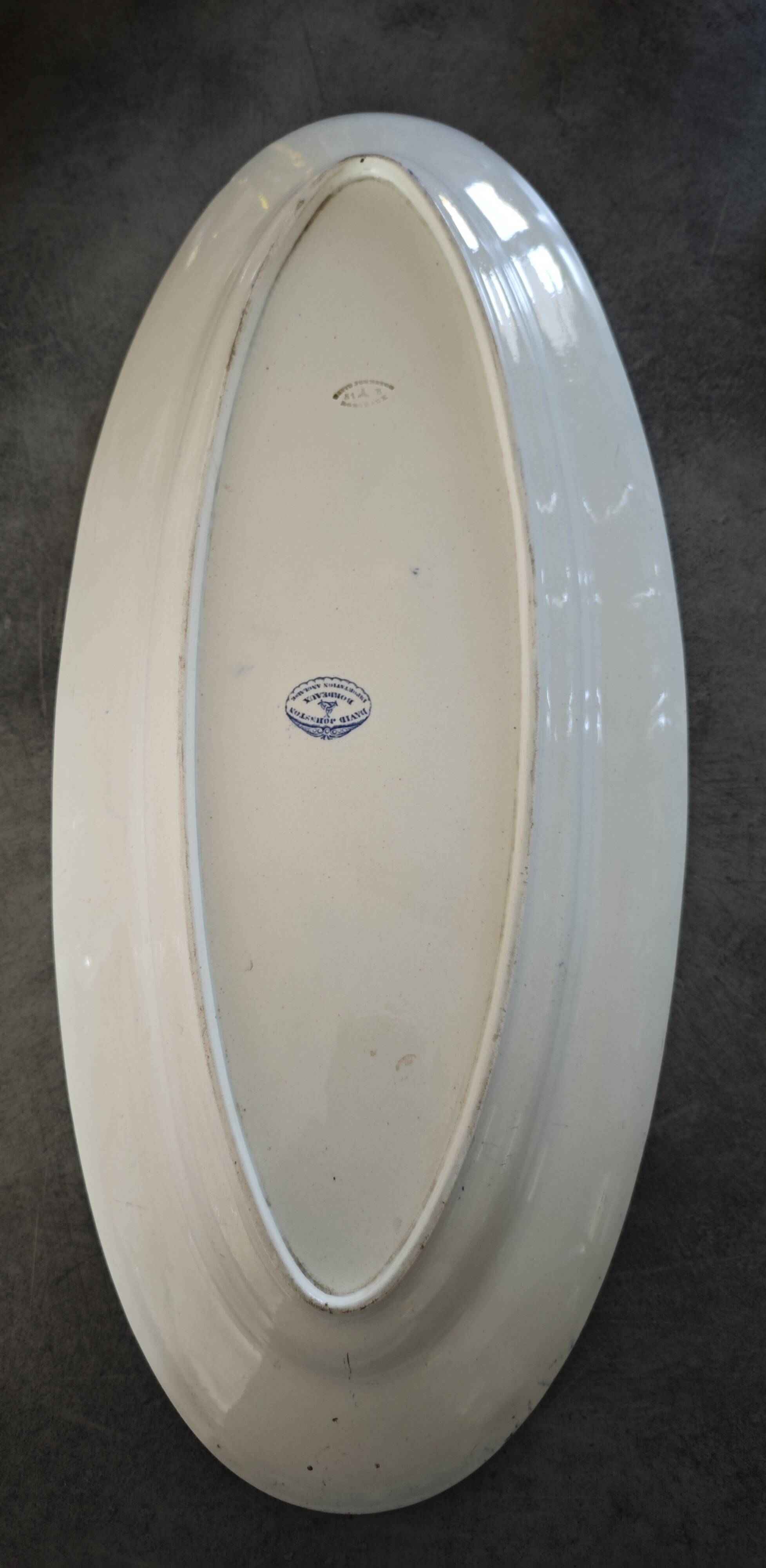 Oval plate David Johnston