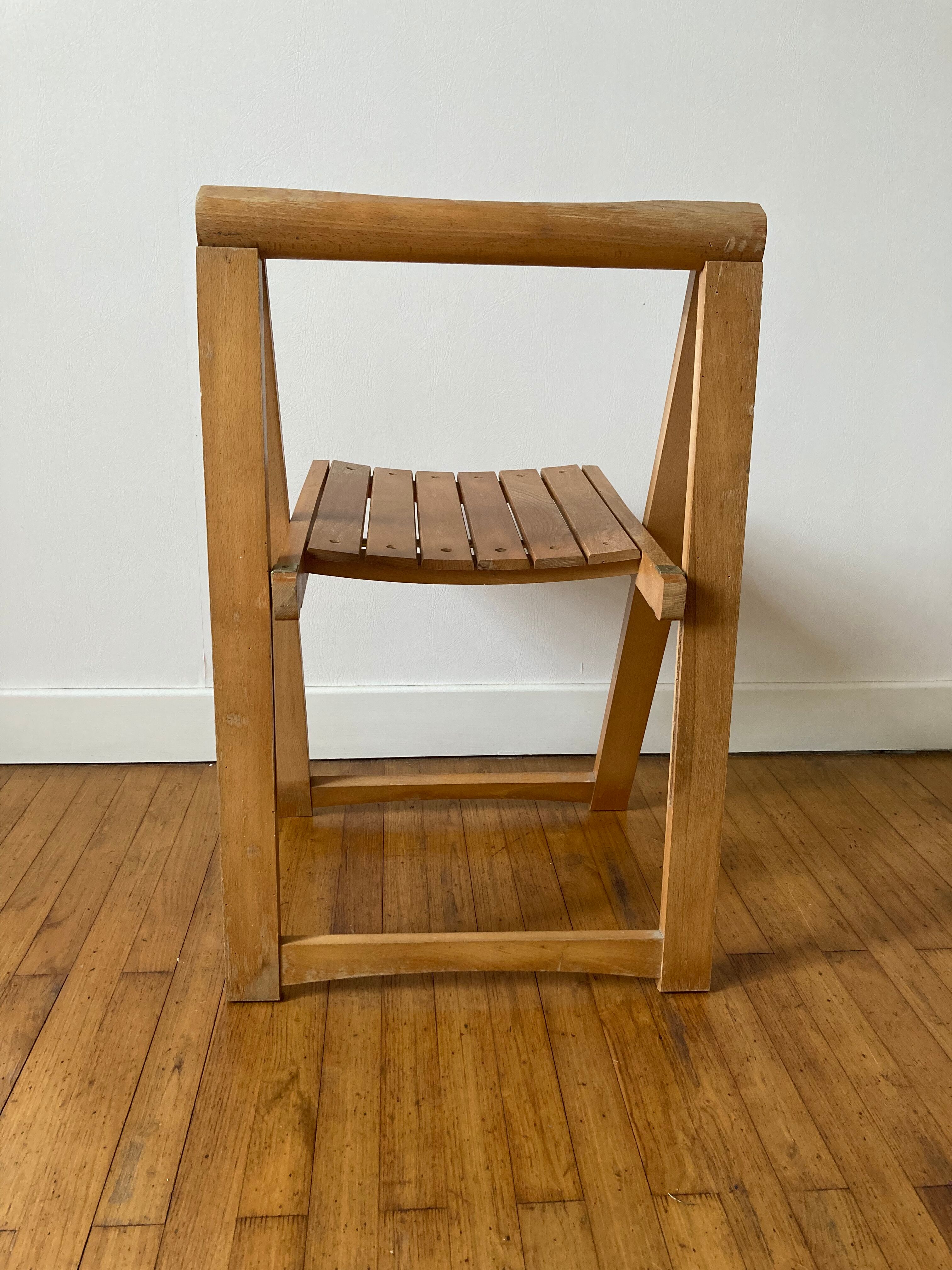 Vinatge folding chair