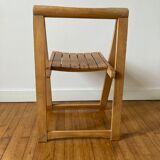 Vinatge folding chair