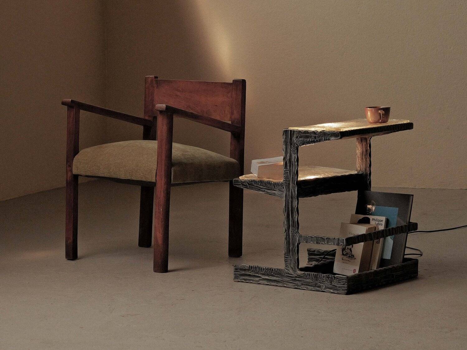 Illuminated side table in wrought iron, France, circa 1970.
