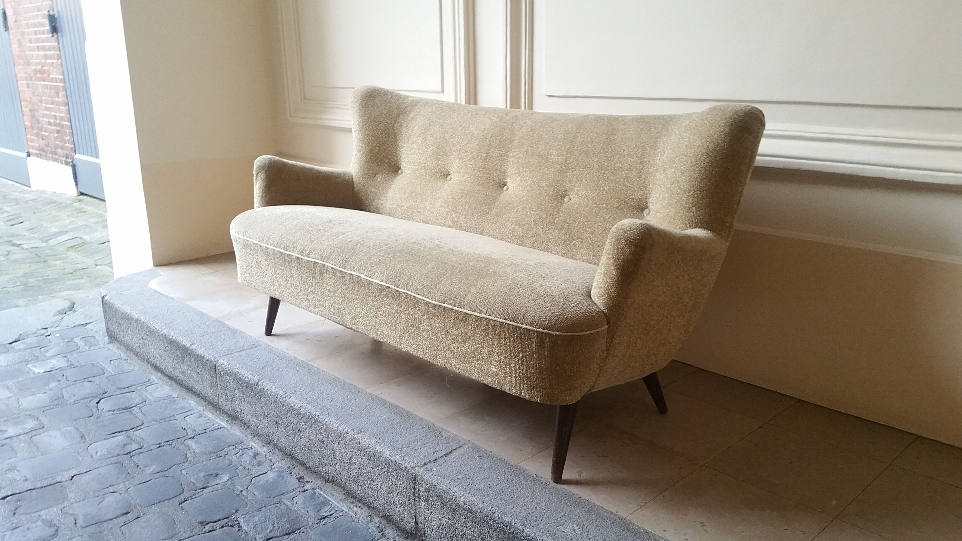 Couch sofa Club Wing EGG flesh organic year 50