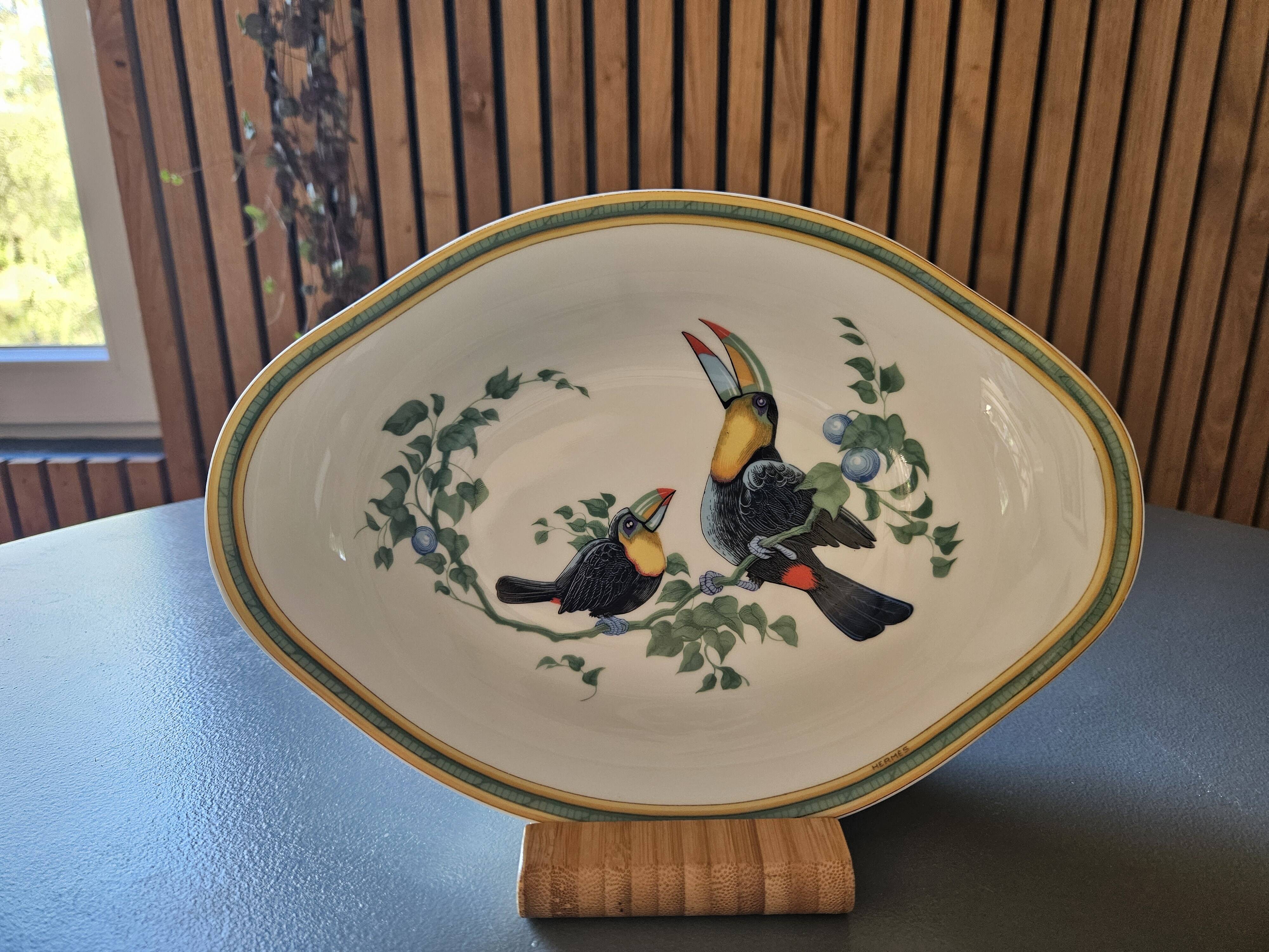 Petit plat de sercice Hermès "Toucans"