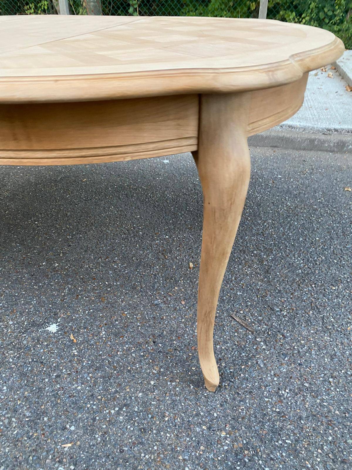 Round extendable dining table Louis XV stripped in solid cherry wood 1960