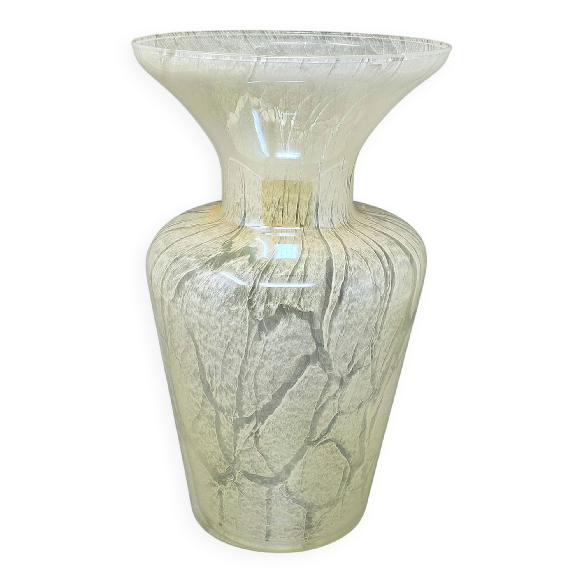 1970s Luxury handcrafted Green Vase in Murano glass by Maestro del Vetro.