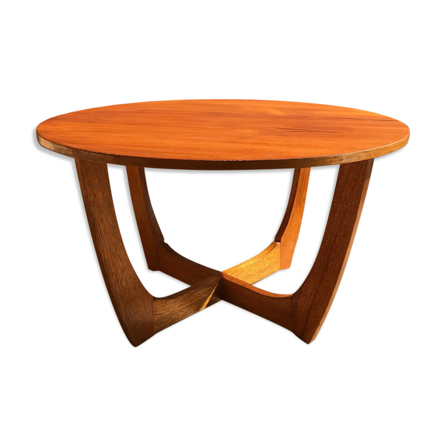 Table basse ronde en tek des années 1960