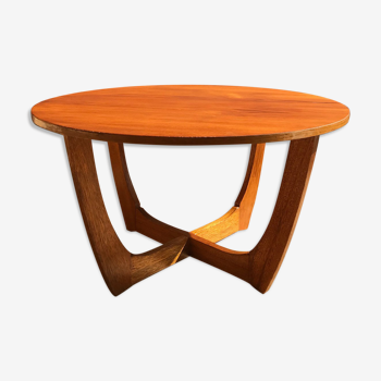 Round teak coffee table from the 1960s