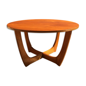 Round teak coffee table from the 1960s