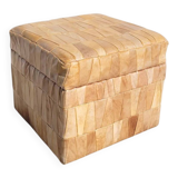 Pouf coffre façon en patchwork de cuir beige de Sede