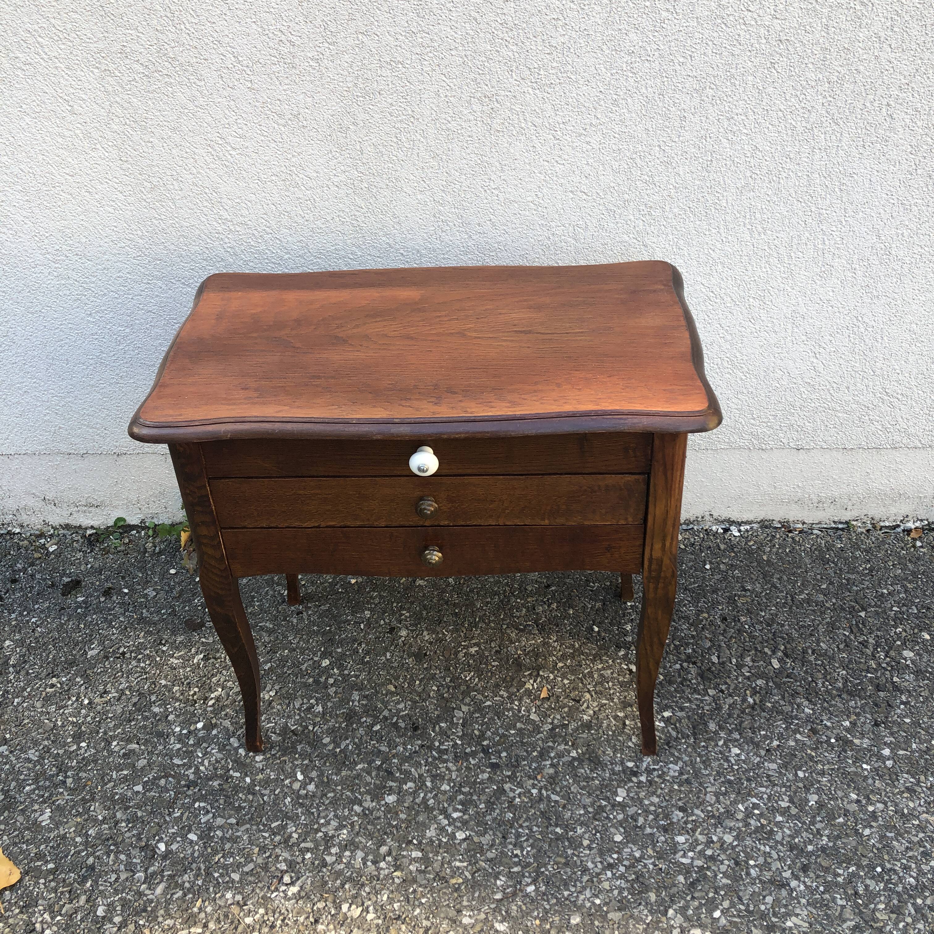 Bedside table