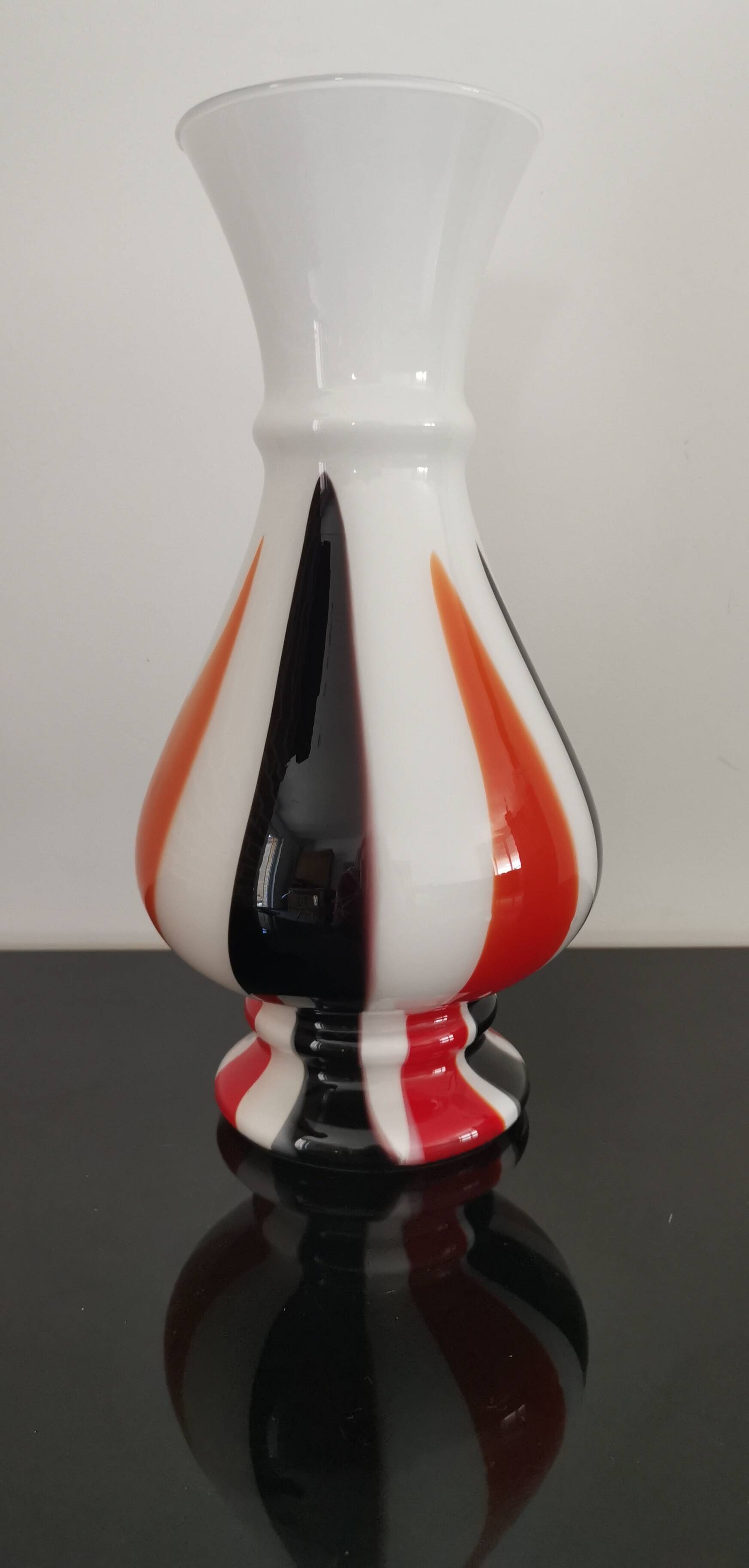 Vintage Italian pop art blown soliflore vase from the 70s in opaline