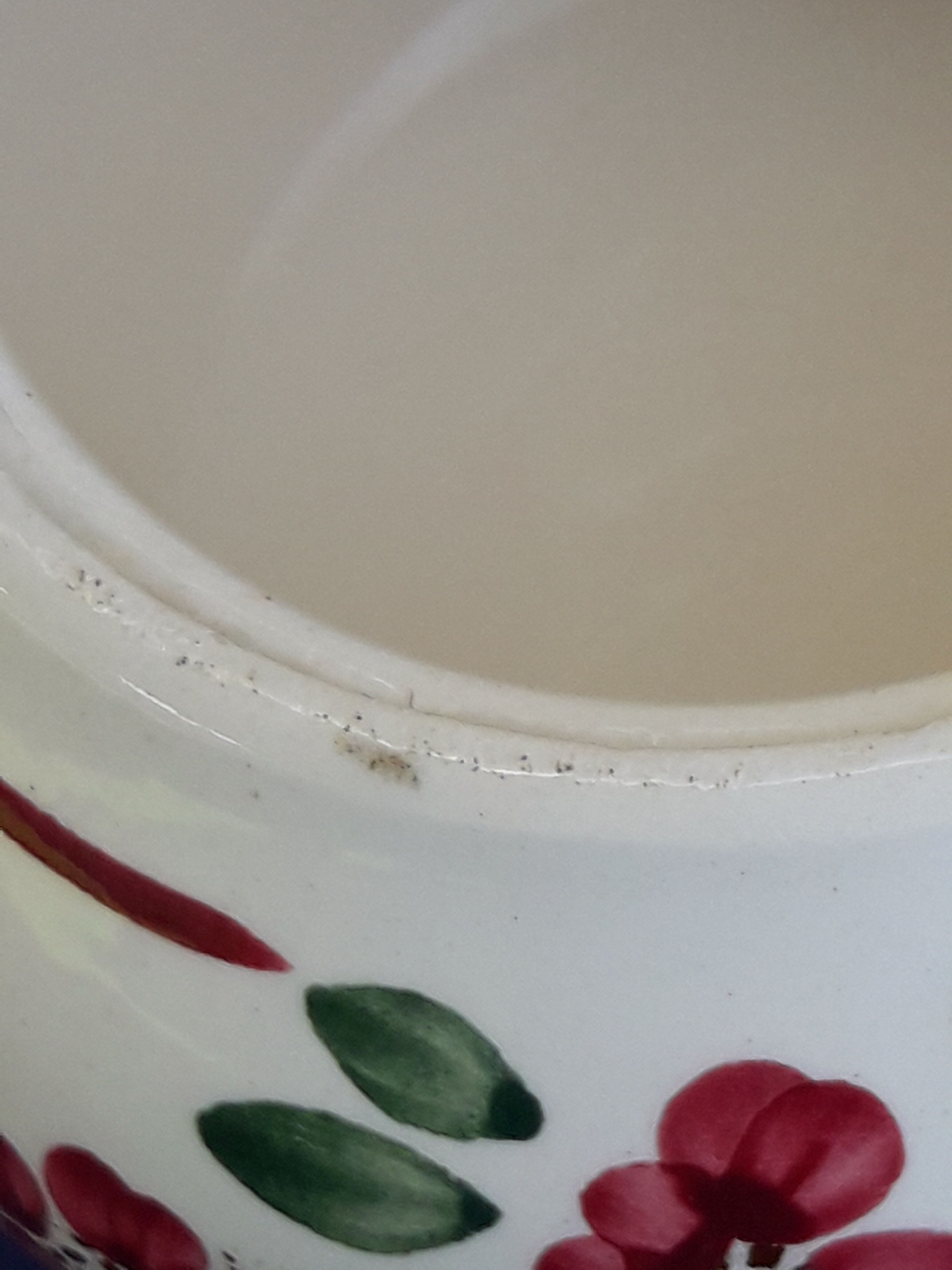 Sugar bowl in earthenware of Sarreguemines flower pattern