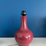 Dark pink table lamp