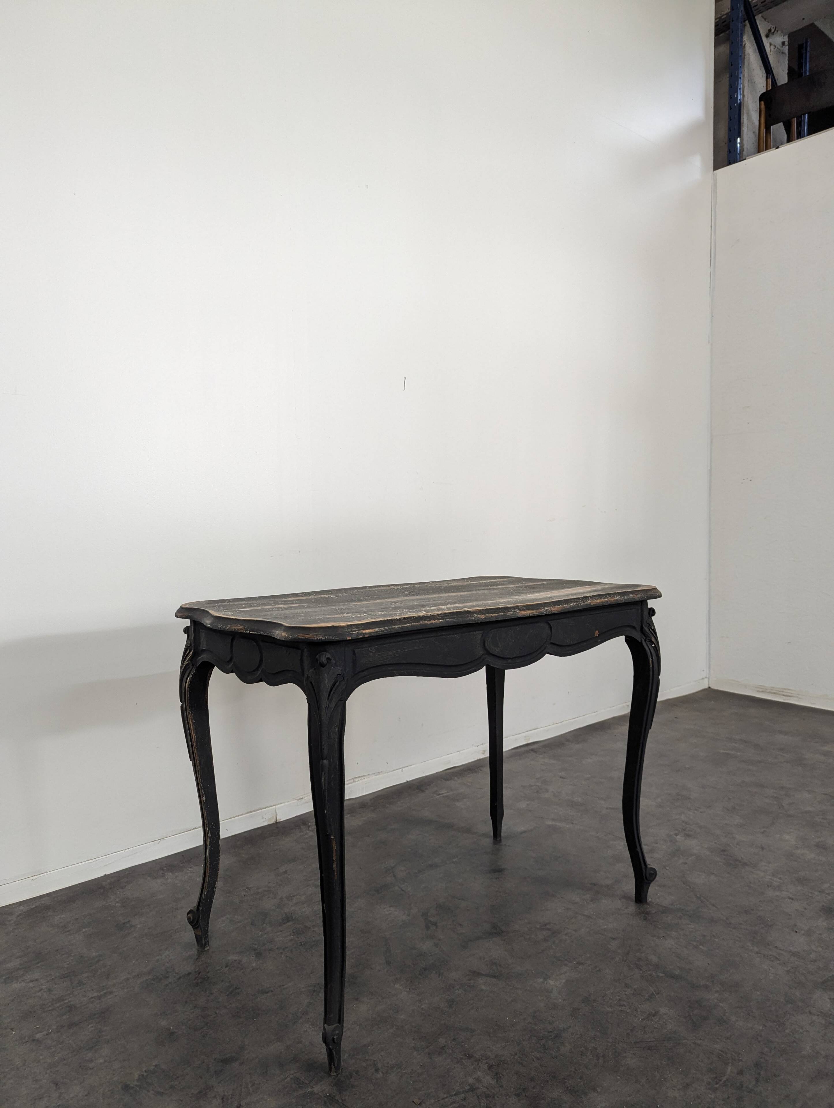 Table bureau réchampi patiné noir