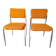 chaises oranges vintages