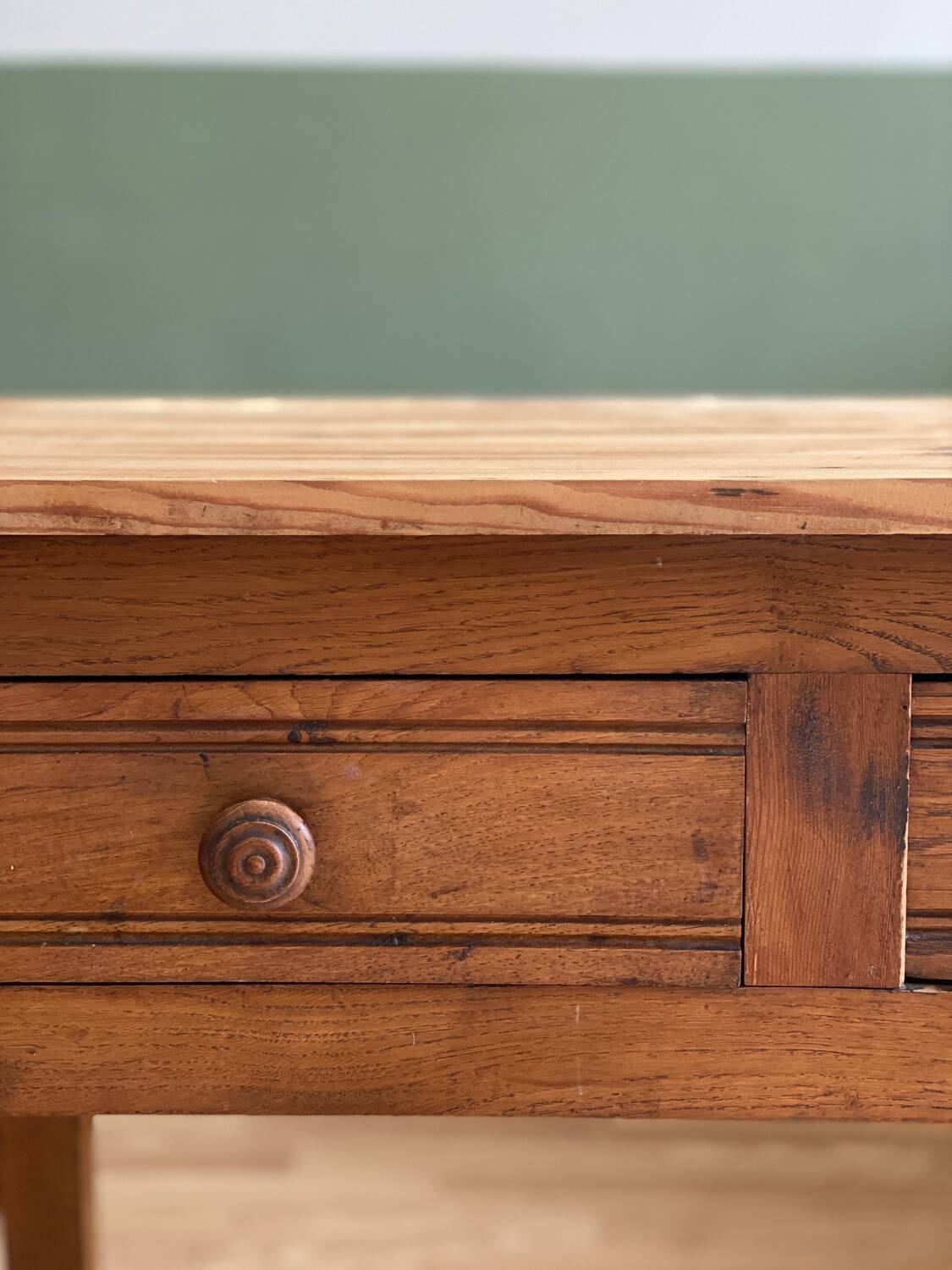 Central island / vanity unit / serving trolley