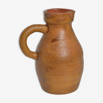 Rough sandstone decanter