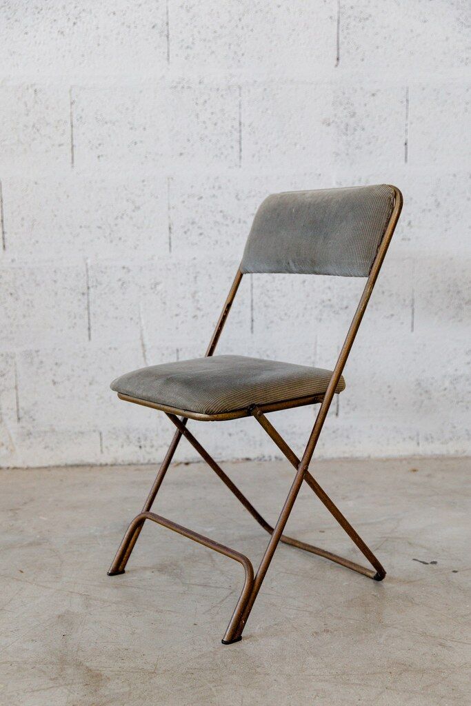 Folding velvet chair