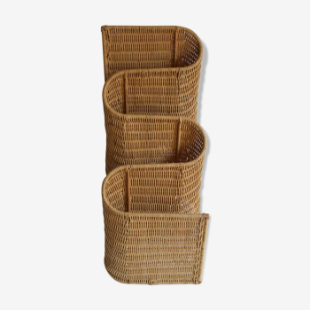 Shelf rattan