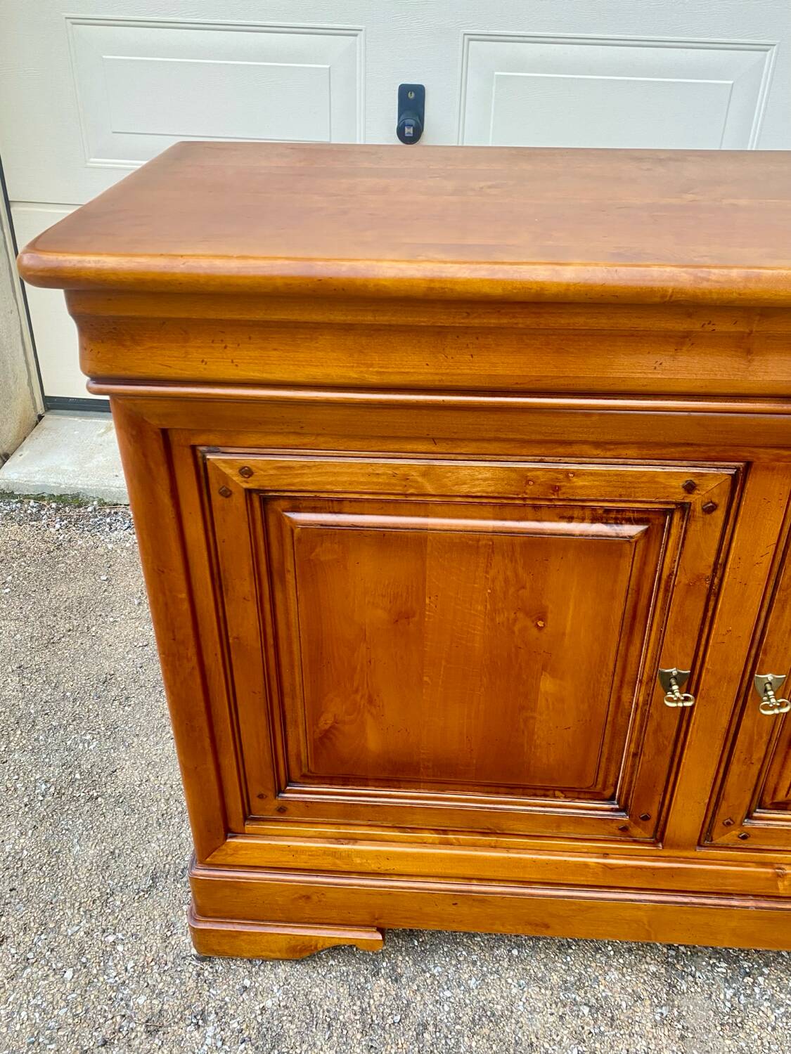 Louis Philippe style solid wood sideboard with 2 doors and 2 drawers