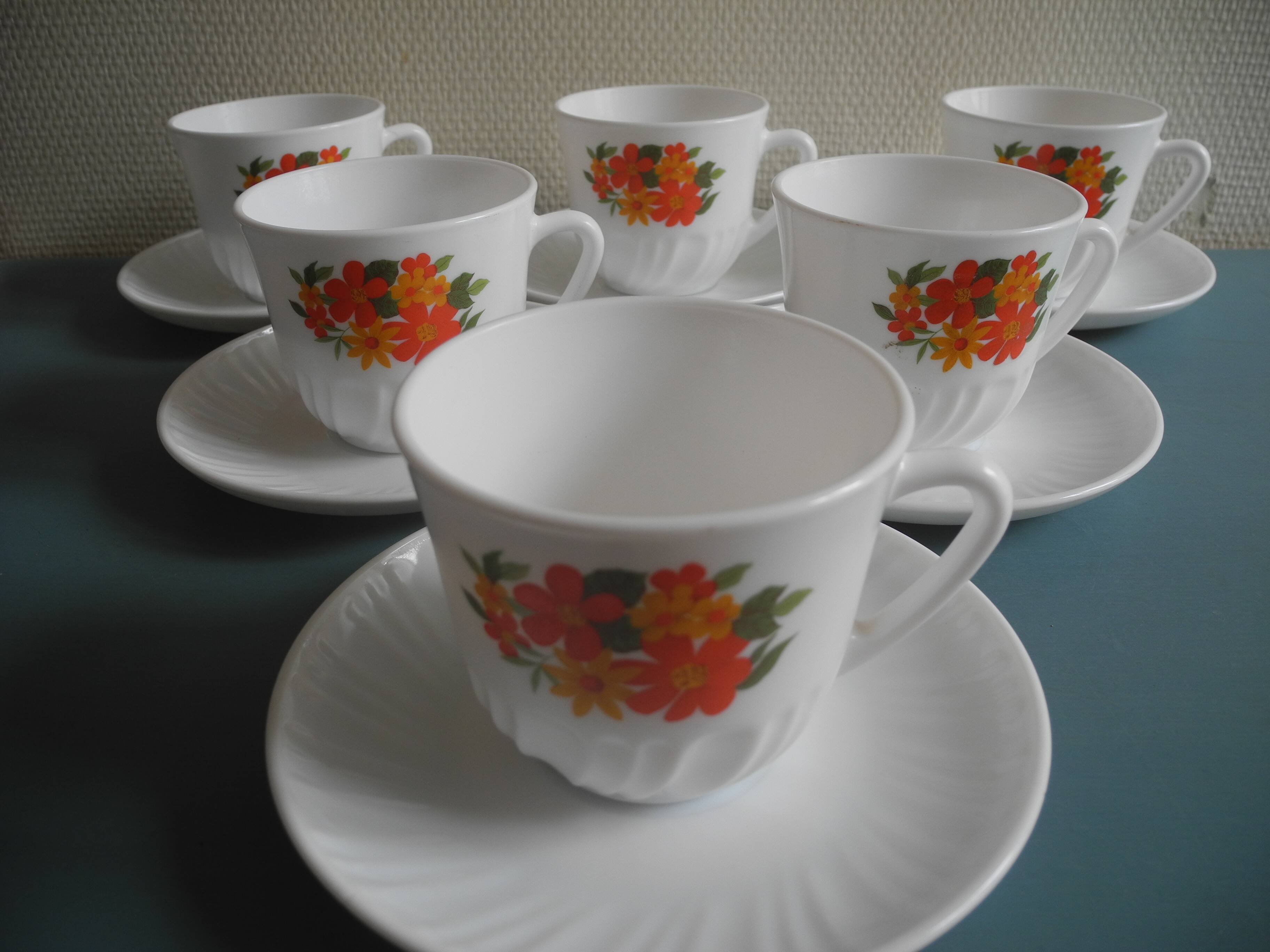 set of 6 cups and saucers vintage French tableware