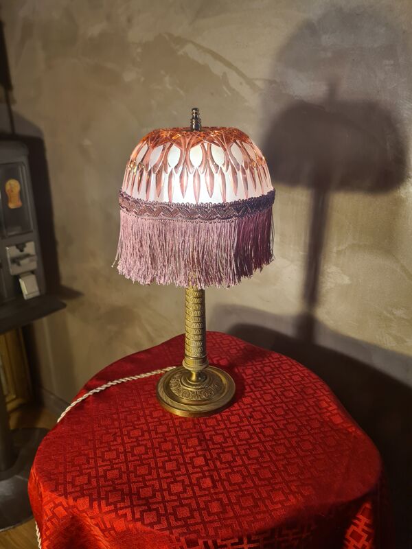 lampe laiton colonne laiton travaillé1880 avec dome verre taillé 45x22 supe