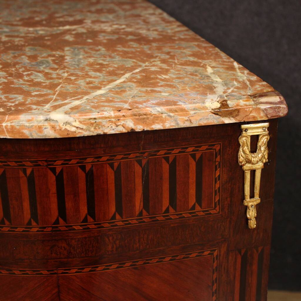 Petite commode française Napoléon III du XIXe siècle avec dessus en marbre