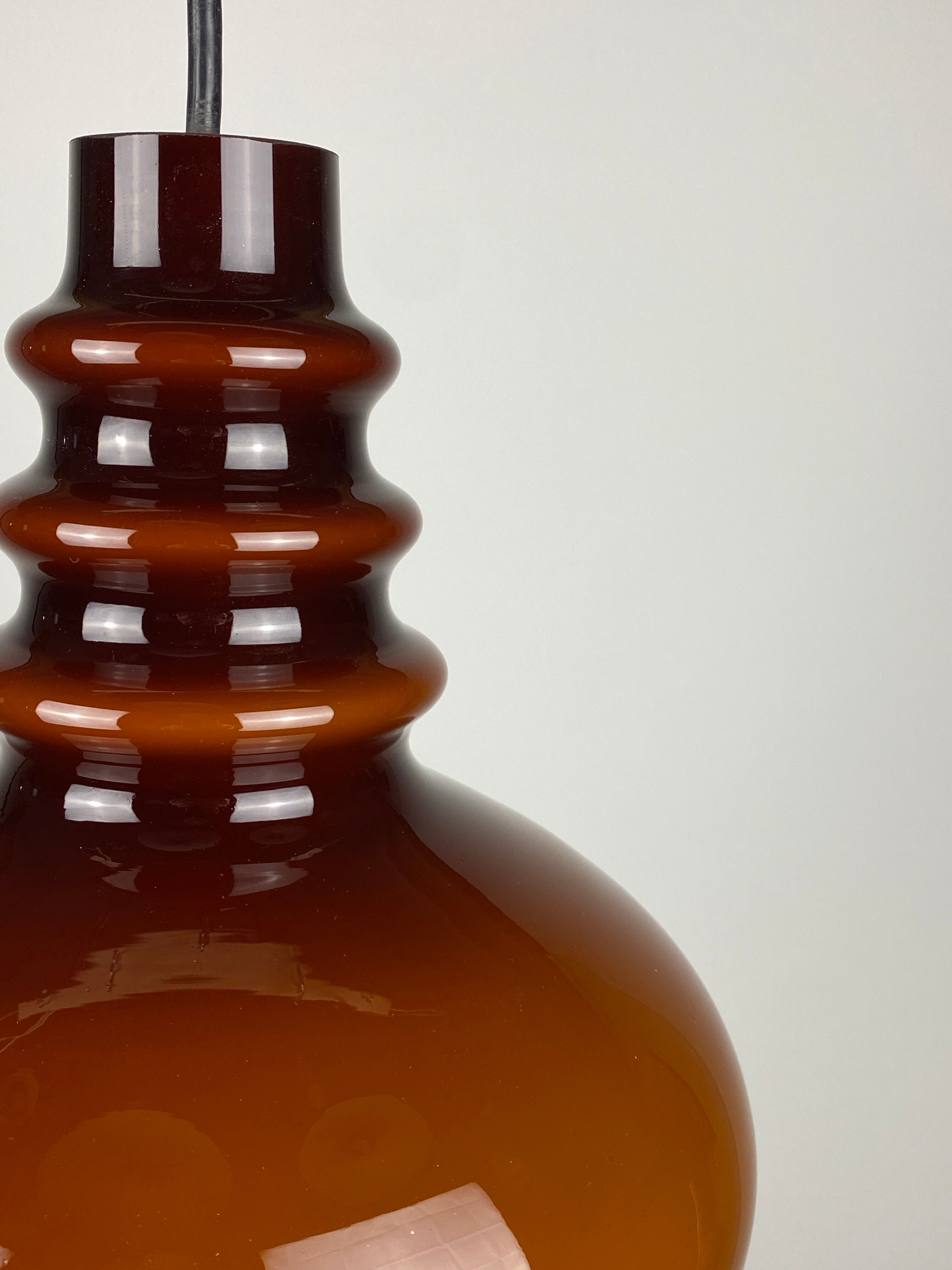 Suspension en verre brun foncé par Peill et Putzler 1960