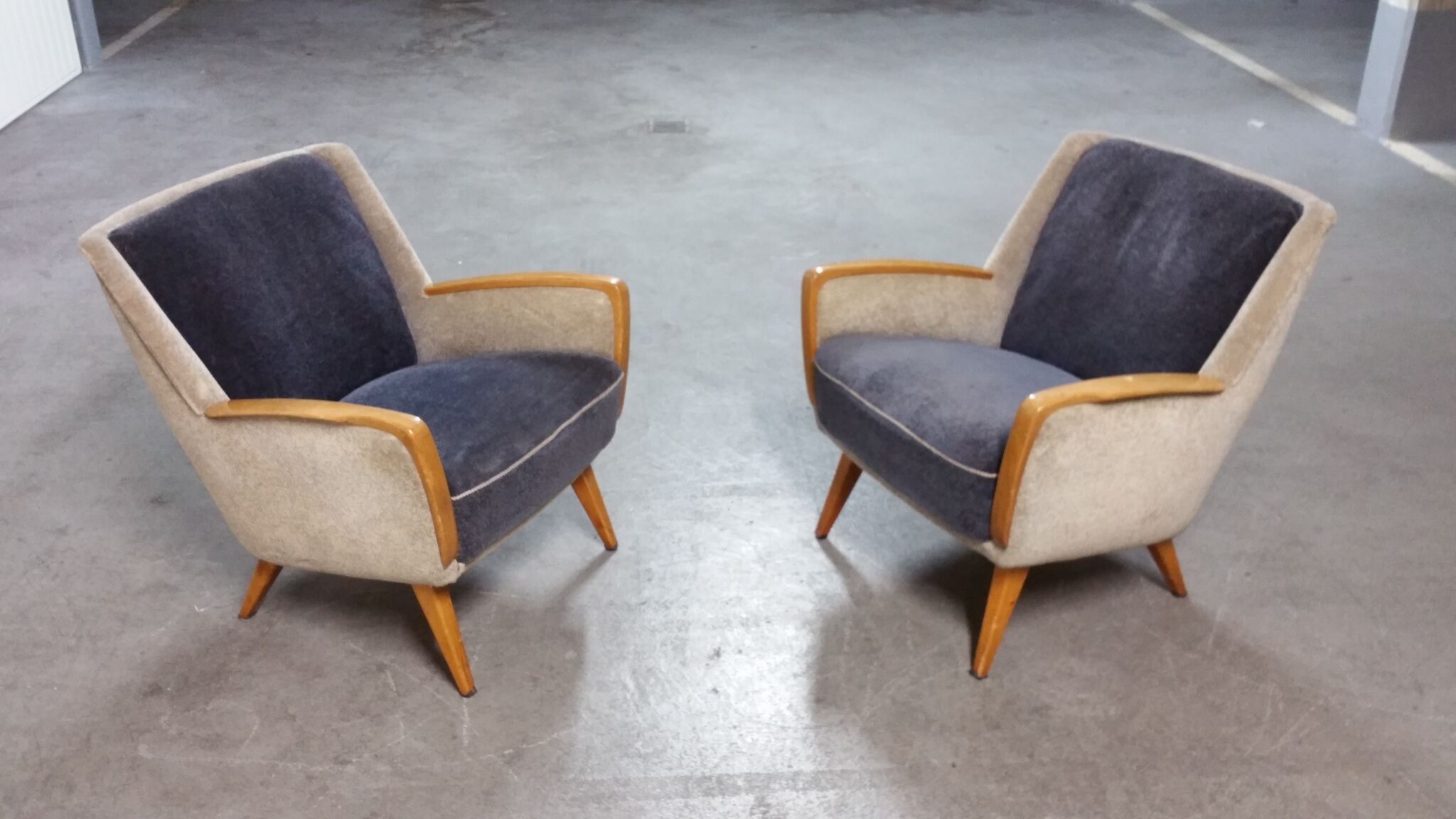 Bi color armchair of the 59/60