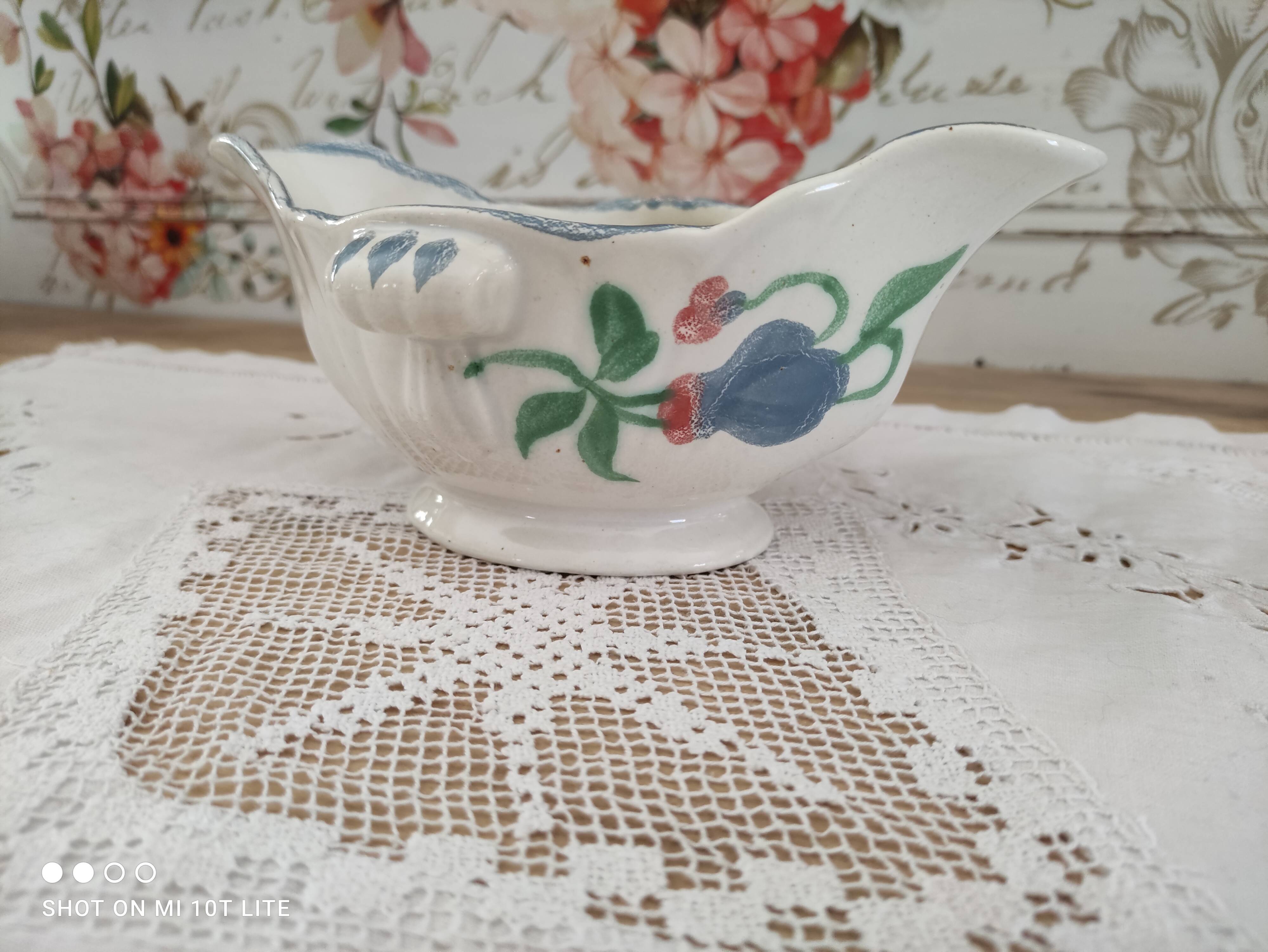 Saucière Salins France in speckled earthenware light blue foral decoration