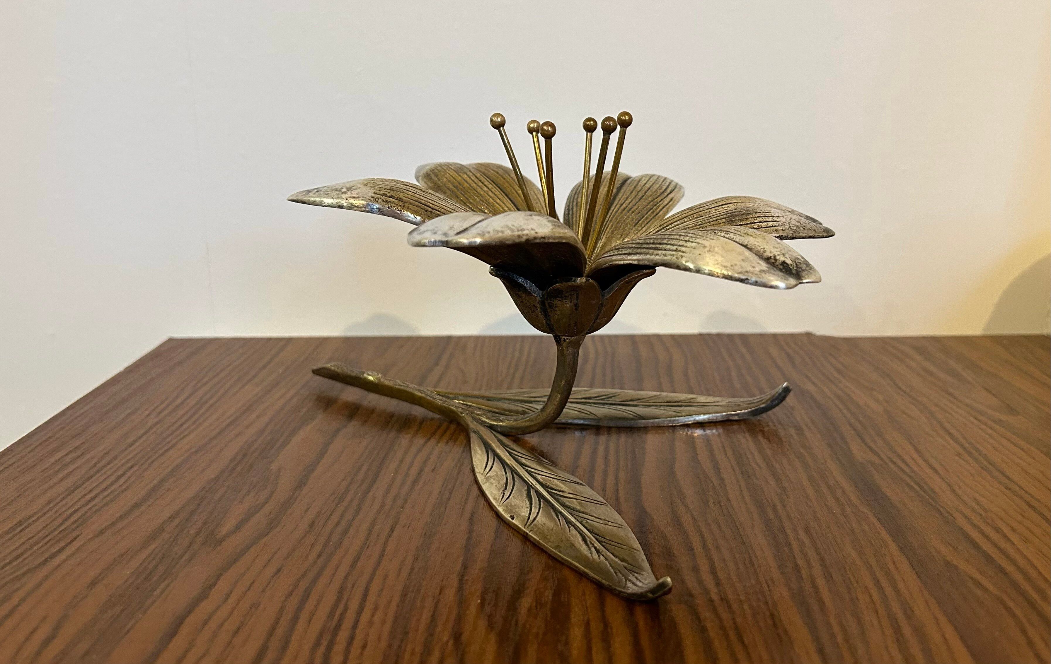 Golden metal lotus flower ashtray