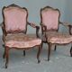Paire de fauteuils cabriolet style Louis XV en noyer