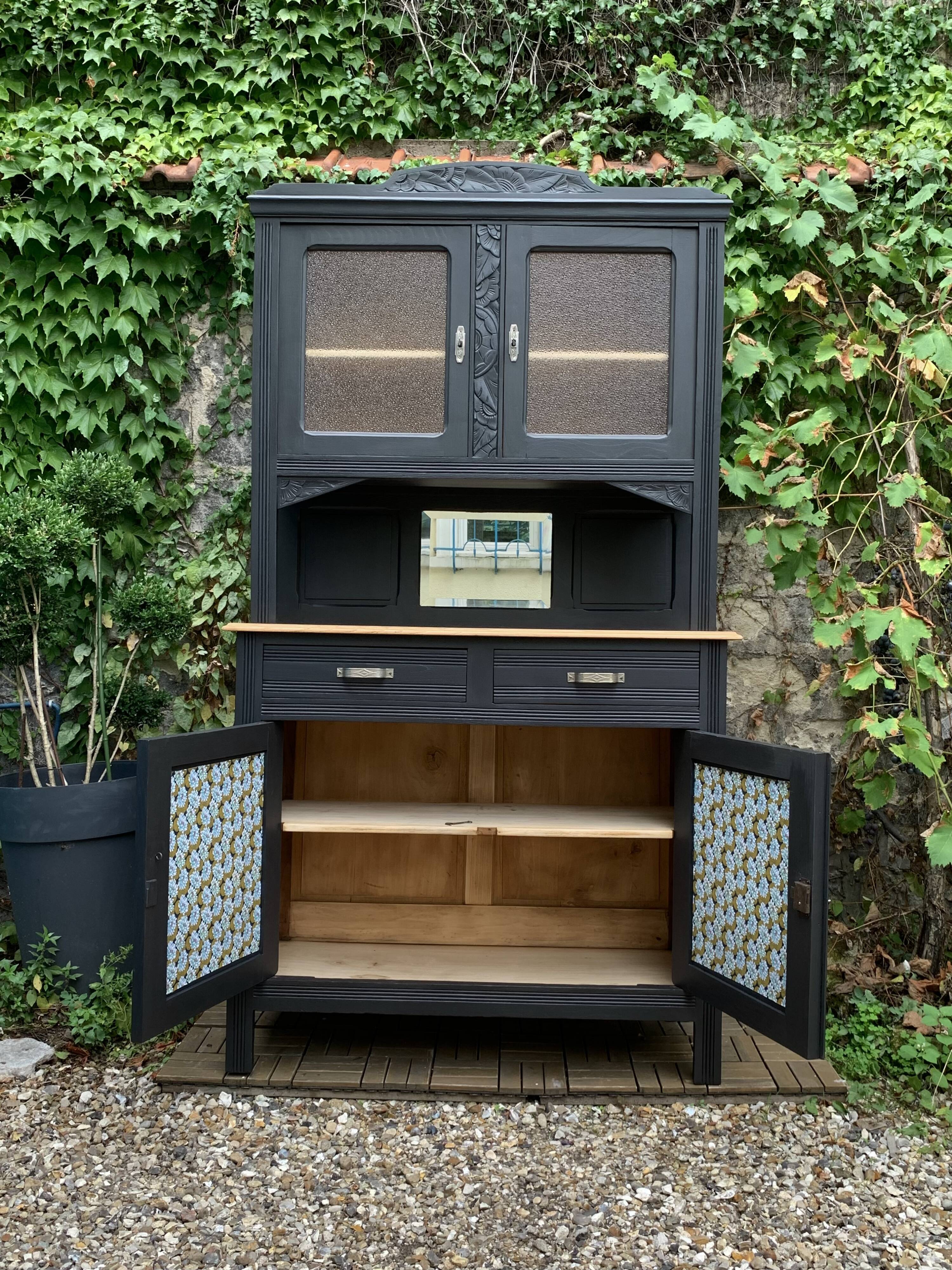 Parisian art deco buffet in solid walnut 1930