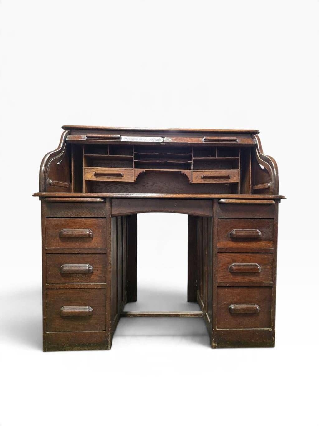 Bureau américain vintage en bois avec volet roulant