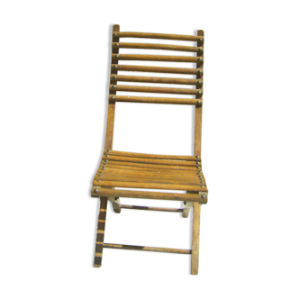 Foldable antique children's chair