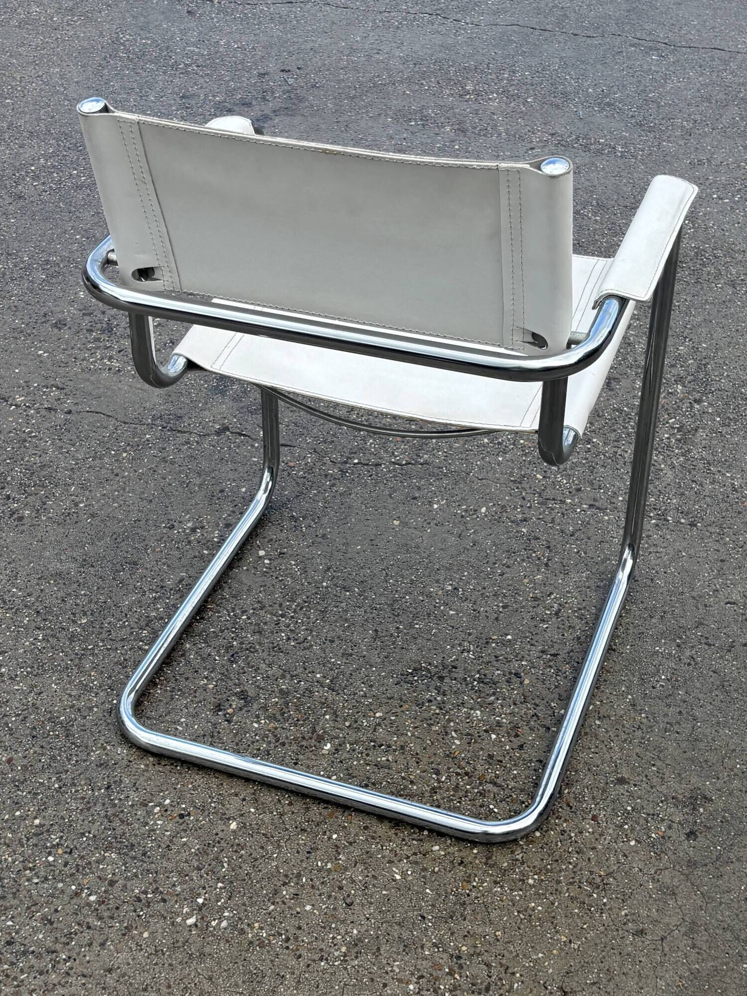 Set of 4 dining chairs in white, S34 Mart Stam/Marcel Breuer style Italy