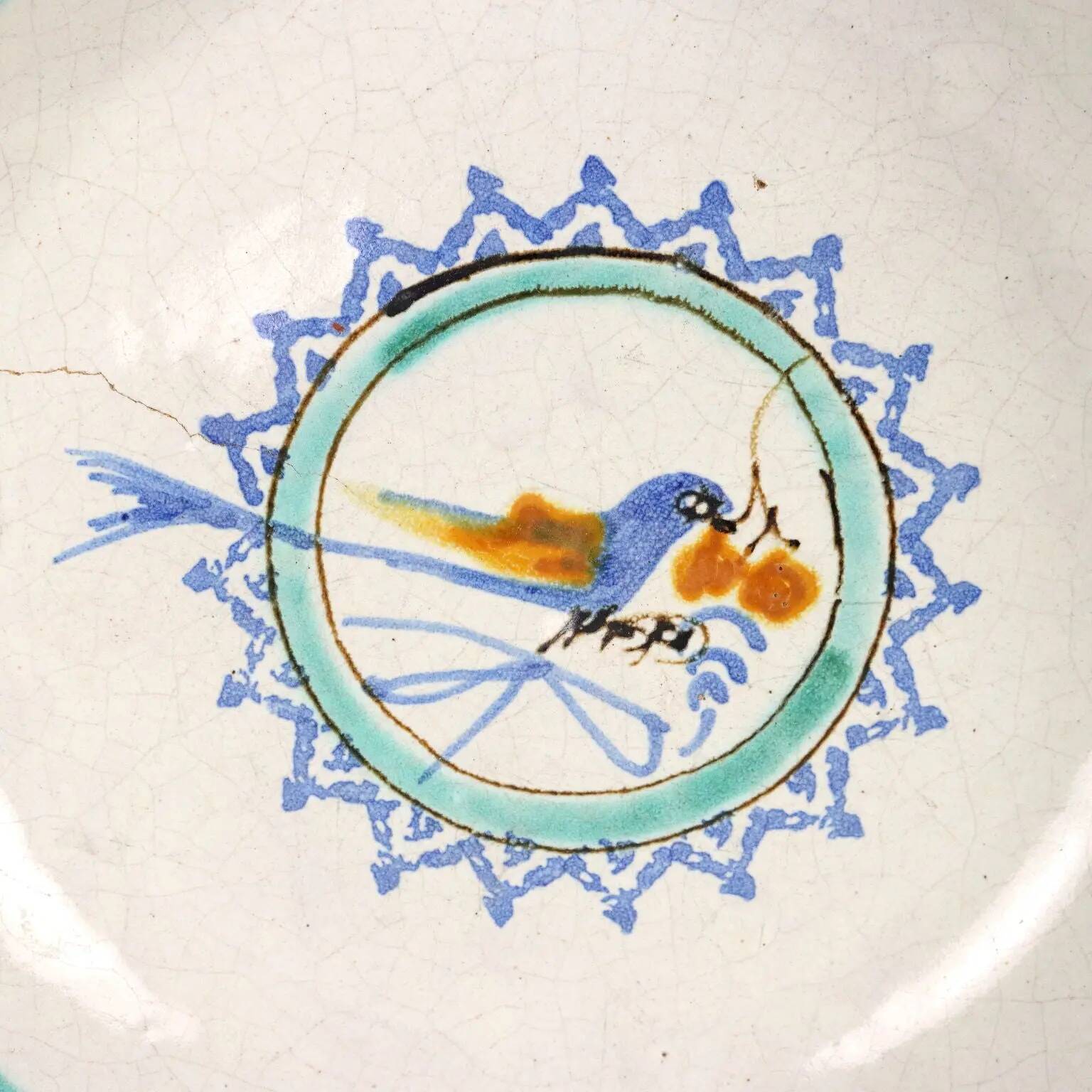 Old majolica bowl from Grottaglie, Italy, 19th century.