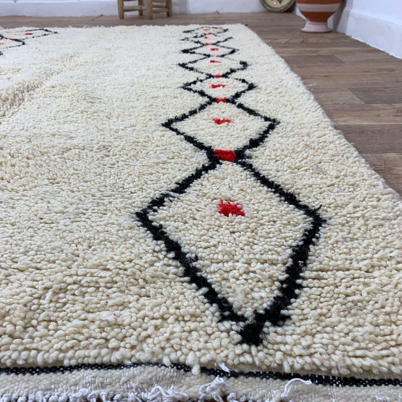 Handmade Moroccan Berber rug 253 X 153 CM