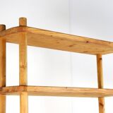 Pine bookcase 'Mennersbech'